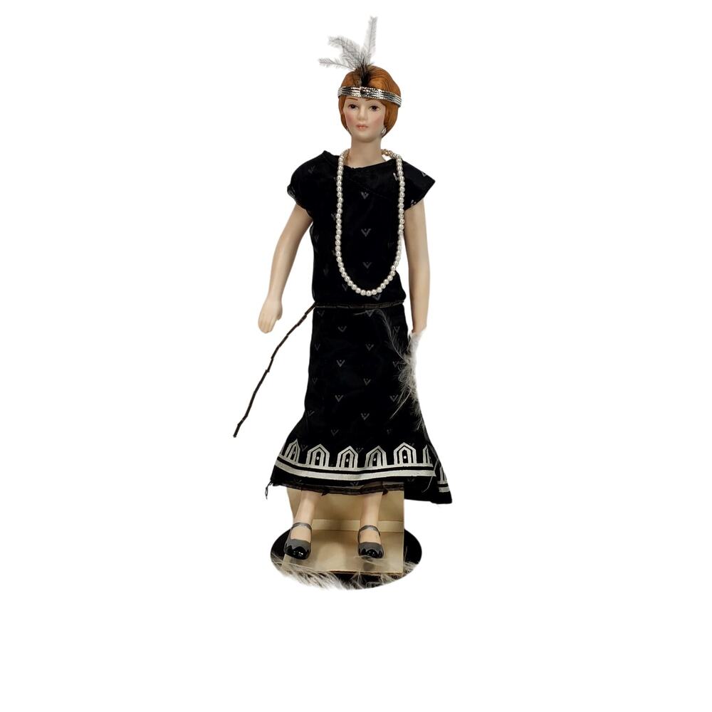 Vtg 1980s Avon Roaring 20's Flapper Girl Porcelain Doll Original Clothes